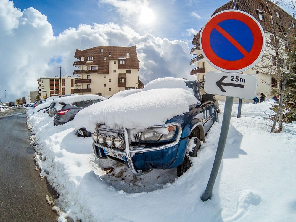 Car with snow