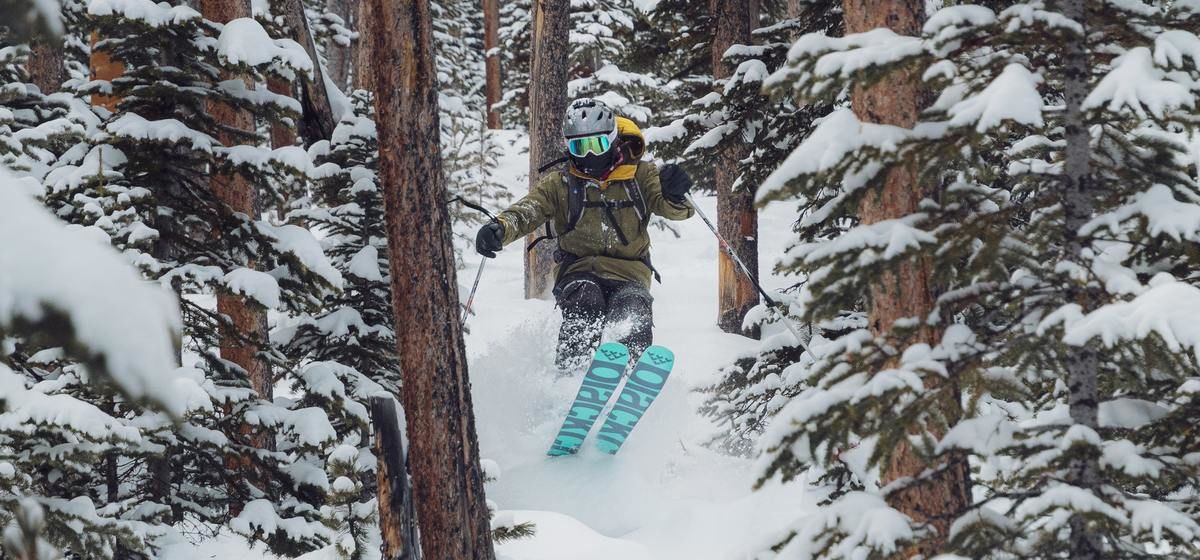 How To Avoid Knee & Leg Injuries When Skiing
