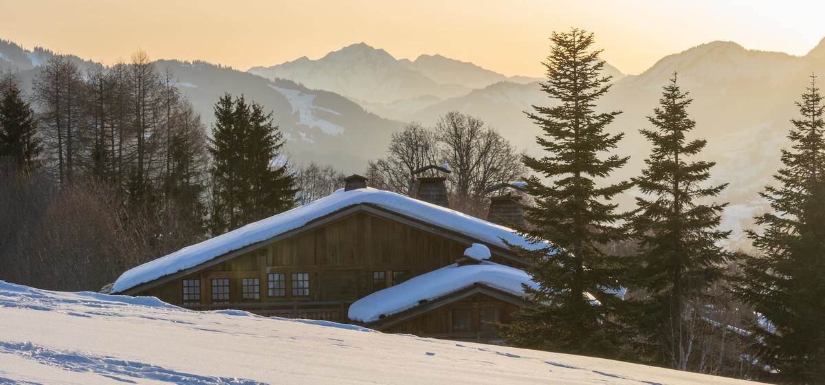 Choose Luxury Chalets for Your Next Ski Holidays